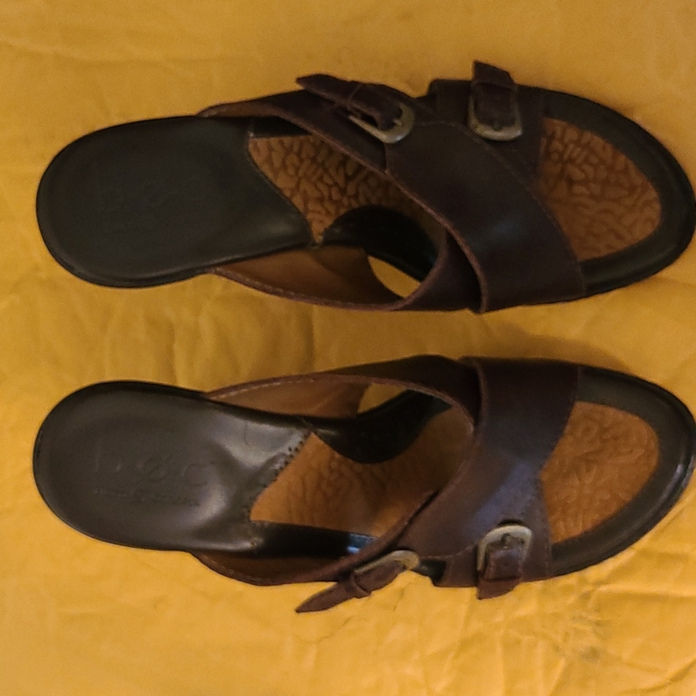 Born Concept Leather Sandals